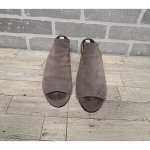 Matt Bernson Women‎ Open Toe Shoe Gray Ash Color  Leather Size 7 US